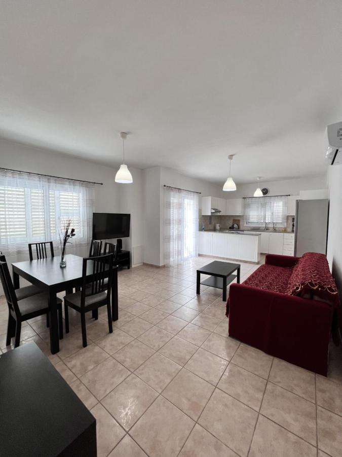 Pafia Sunbeach Townhouse 파포스 외부 사진