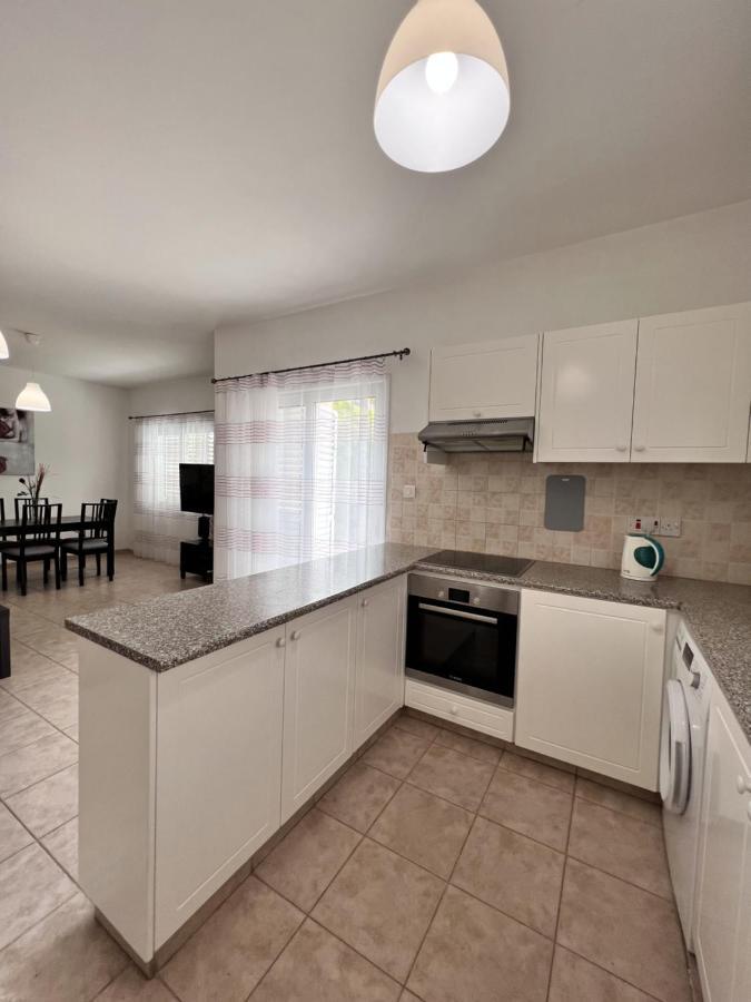 Pafia Sunbeach Townhouse 파포스 외부 사진