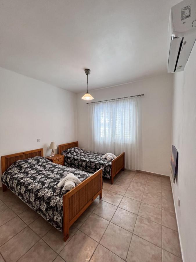 Pafia Sunbeach Townhouse 파포스 외부 사진